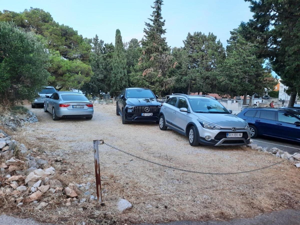 Holiday Home Marina-Renovated House In City Center روغوزنيكا المظهر الخارجي الصورة